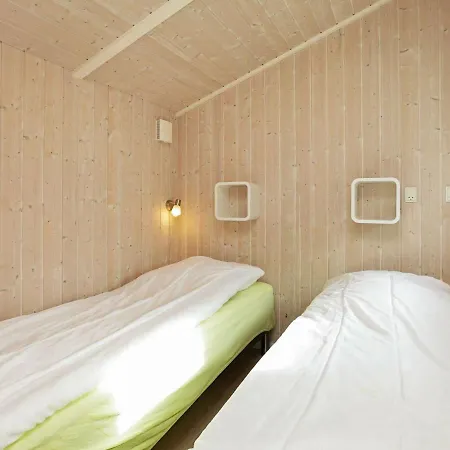 Three-bedroom Holiday In 30 Vakantiehuis *